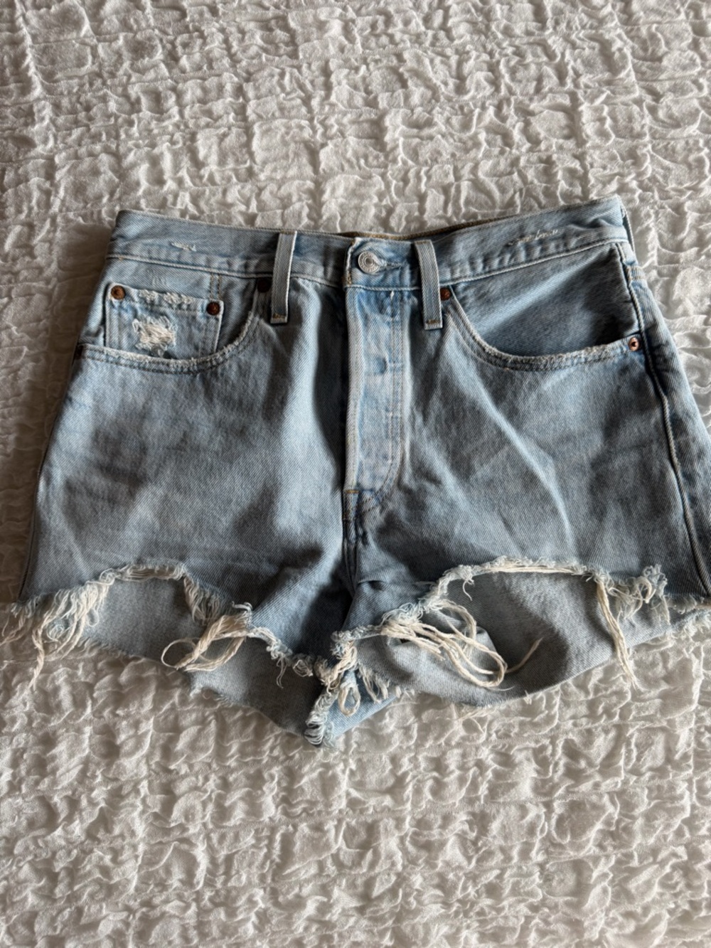 Levis 501 Original High Rise Distressed Denim Shorts 27 - Picture 2 of 10